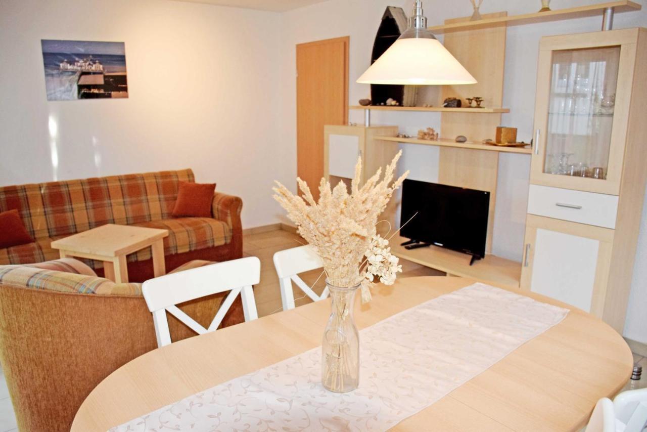 Pension Im Ostseebad Sellin 客房 照片